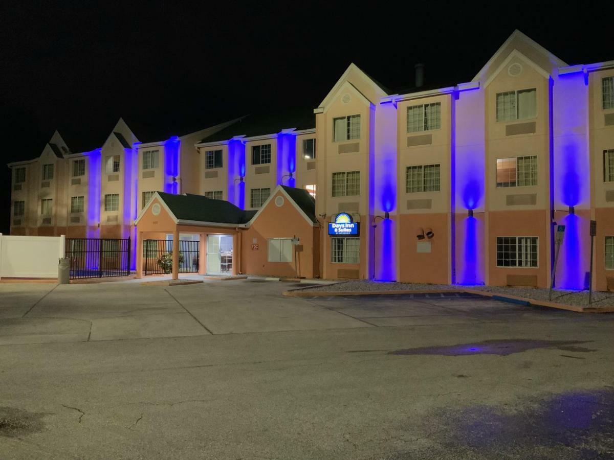 Hotel Days & By Wyndham Tampa/raymond Stadium Tampa